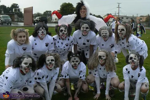 101 dalmatinos work Halloween costume